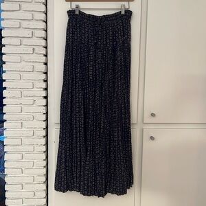 Oilily. Skirt with drawstring waist. Size small.